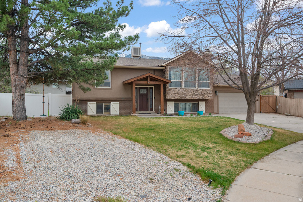 11037 S ROBINSON CIR Sandy, UT 84092