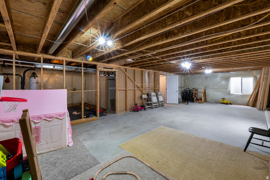 1357 E SKIP ST Eagle Mountain, UT 84005