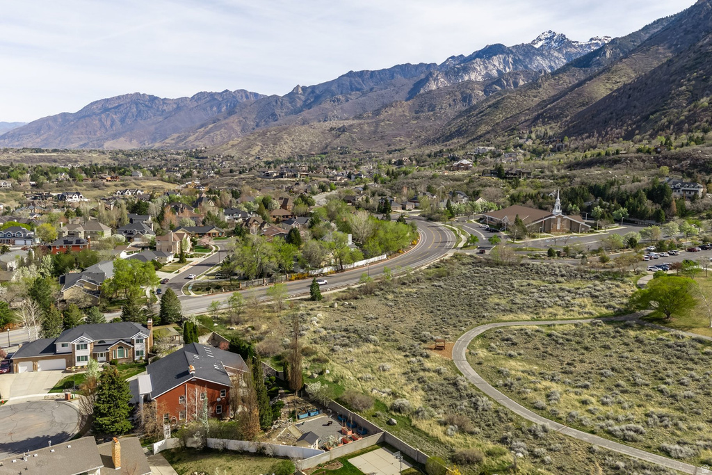 2676 E HILL CLIMB CIR Sandy, UT 84092
