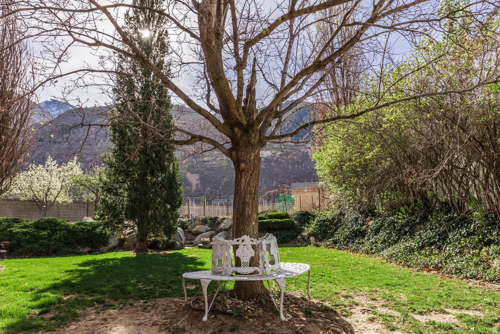 2676 E HILL CLIMB CIR Sandy, UT 84092