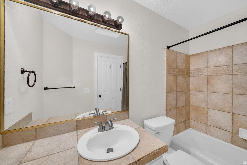 340 N COUNTRY LN #26 St George, UT 84770