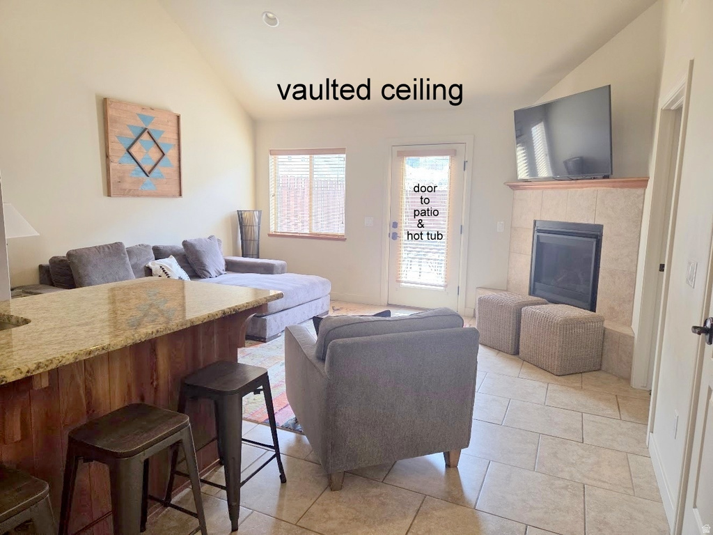 10 DESERT WIND DR Moab, UT 84532