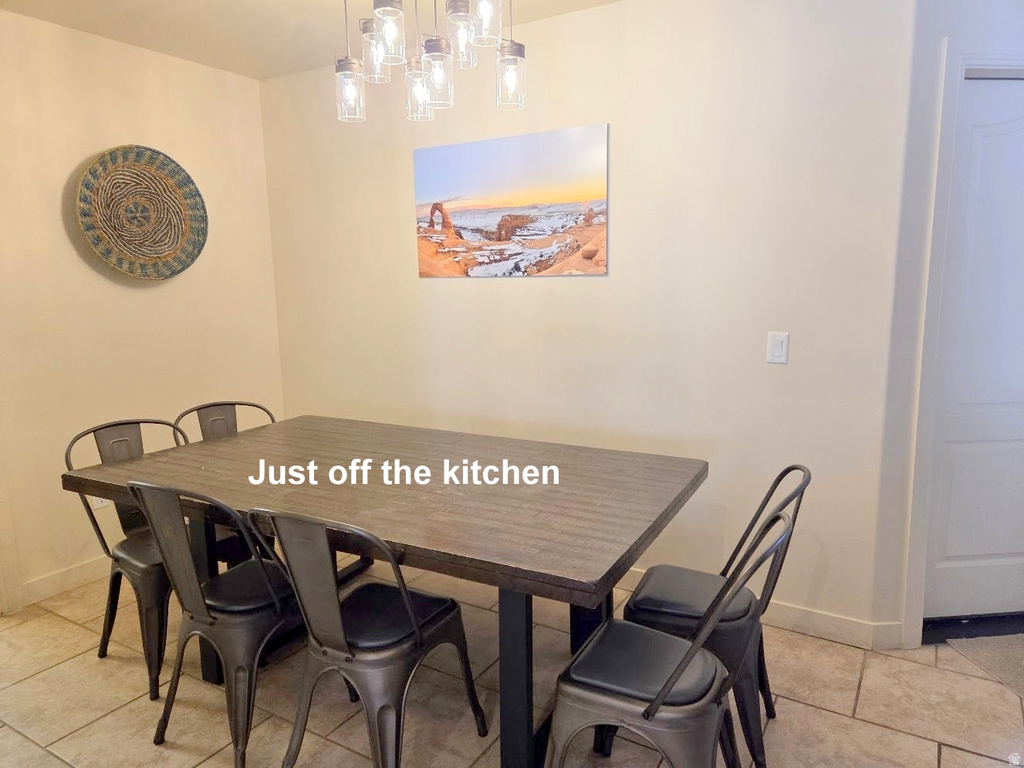 10 DESERT WIND DR Moab, UT 84532