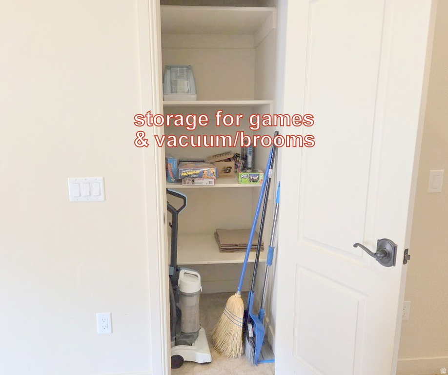 10 DESERT WIND DR Moab, UT 84532