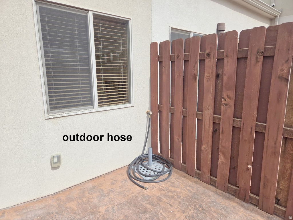 10 DESERT WIND DR Moab, UT 84532