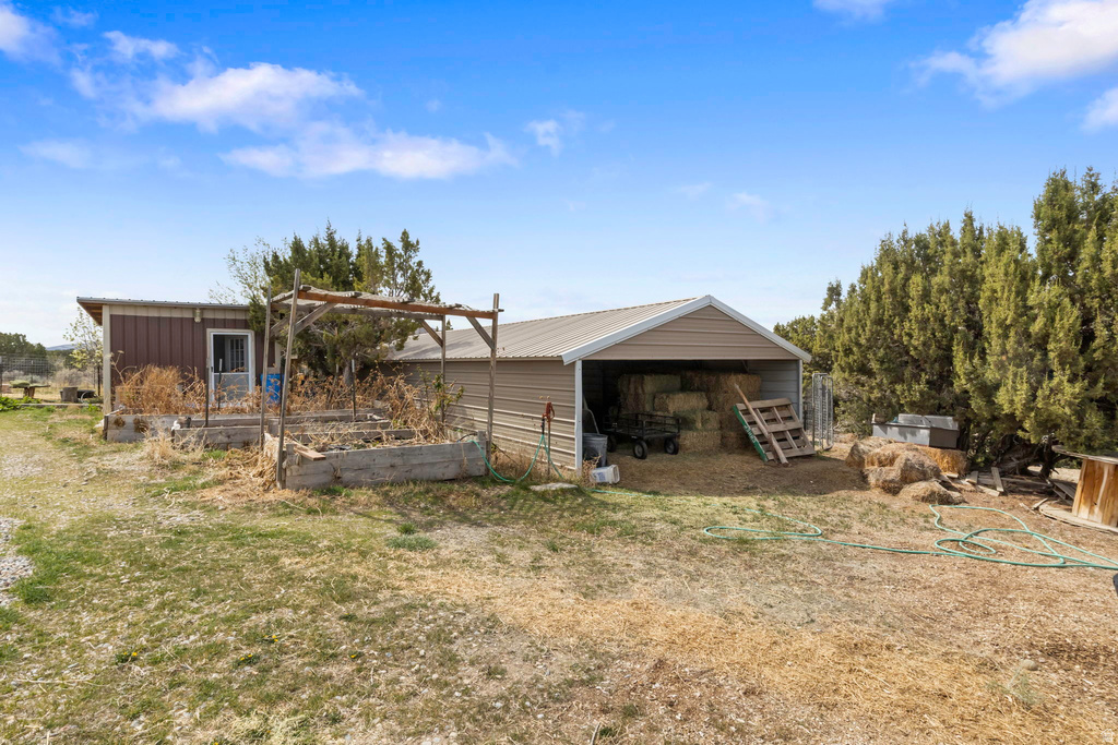 1933 S LEE LN Vernon, UT 84080