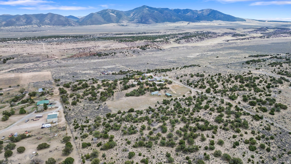 1933 S LEE LN Vernon, UT 84080