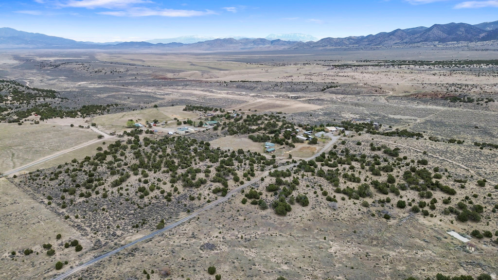 1933 S LEE LN Vernon, UT 84080