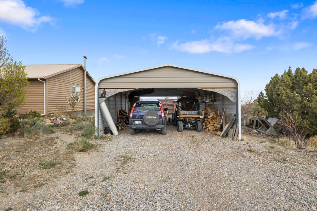 1933 S LEE LN Vernon, UT 84080