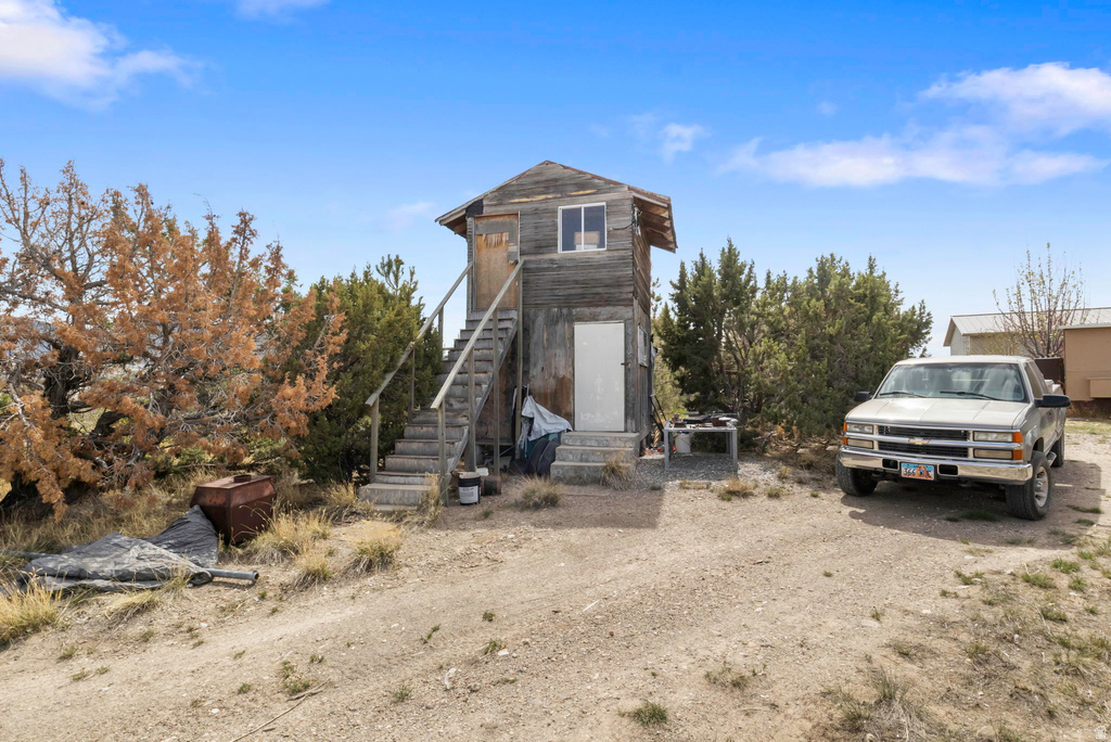 1933 S LEE LN Vernon, UT 84080