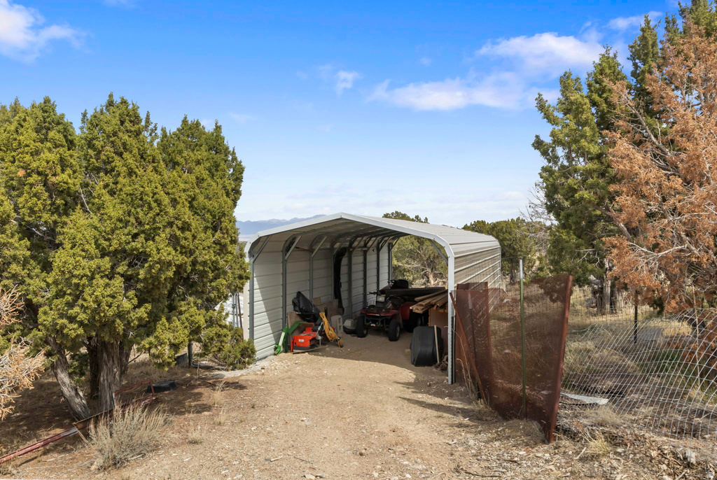 1933 S LEE LN Vernon, UT 84080