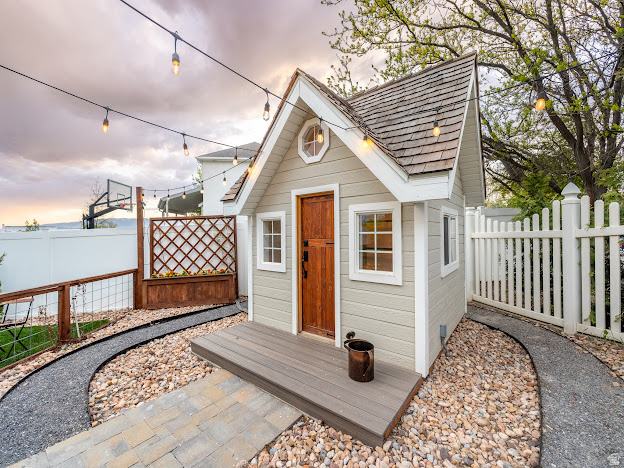 341 W 600 N Lindon, UT 84042