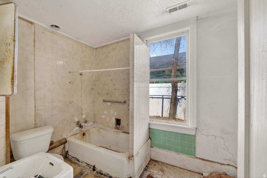 919 S 1400 W Salt Lake City, UT 84104