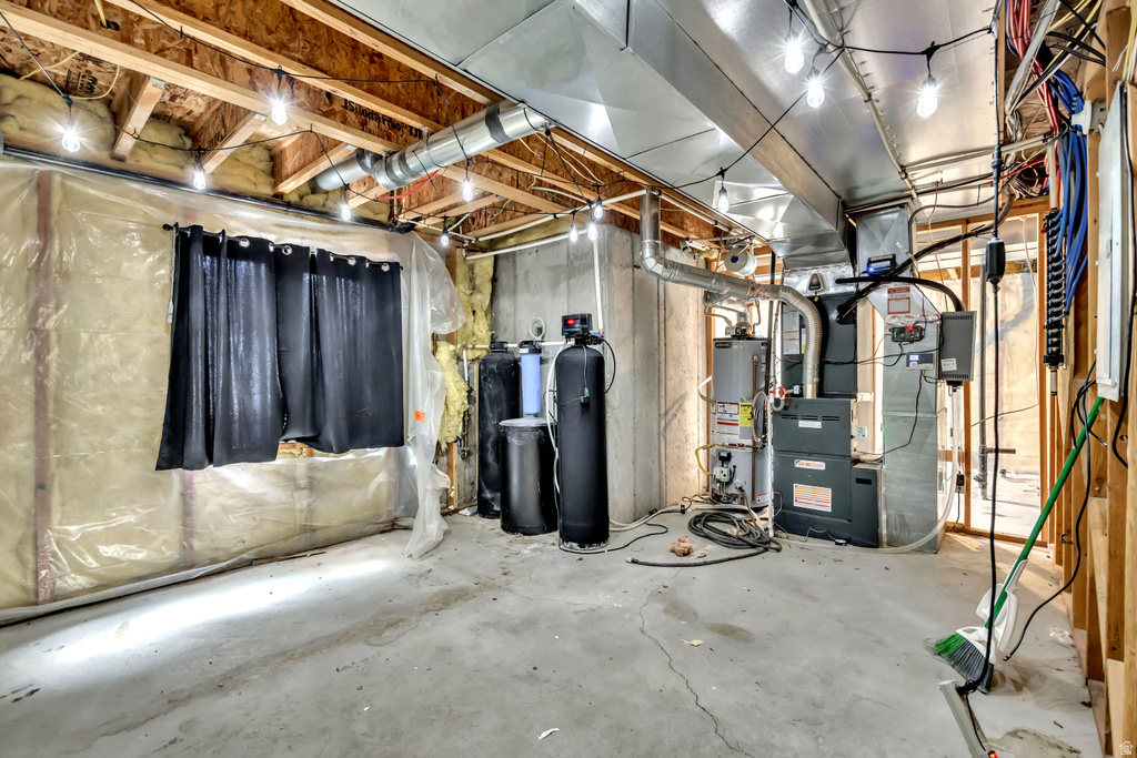 2882 S ADAM HILL WAY Magna, UT 84044