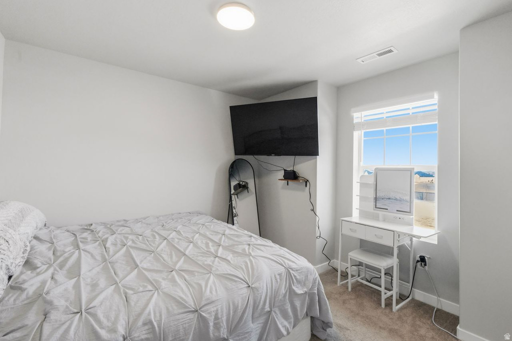 3233 W 2500 N Clinton, UT 84015