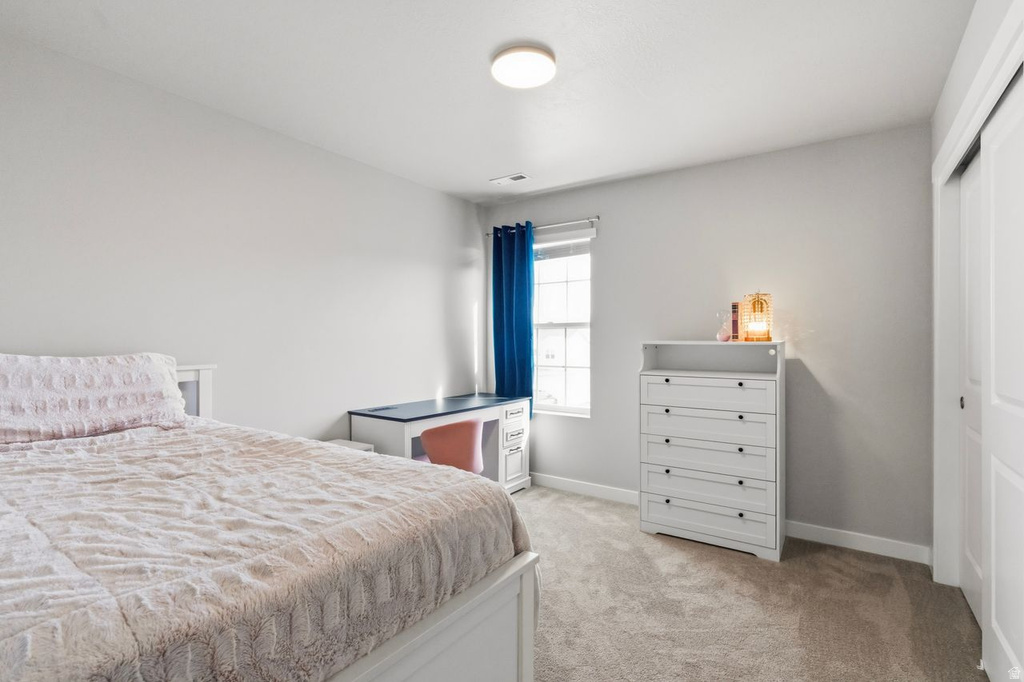 3233 W 2500 N Clinton, UT 84015