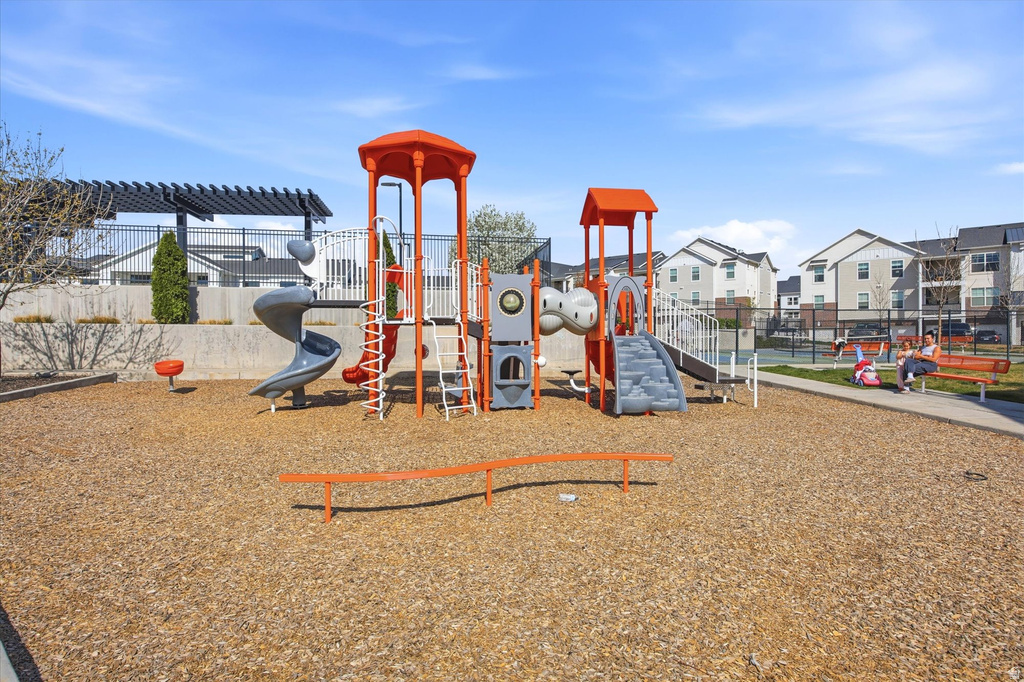 3696 W 1850 N #Q304 Lehi, UT 84043