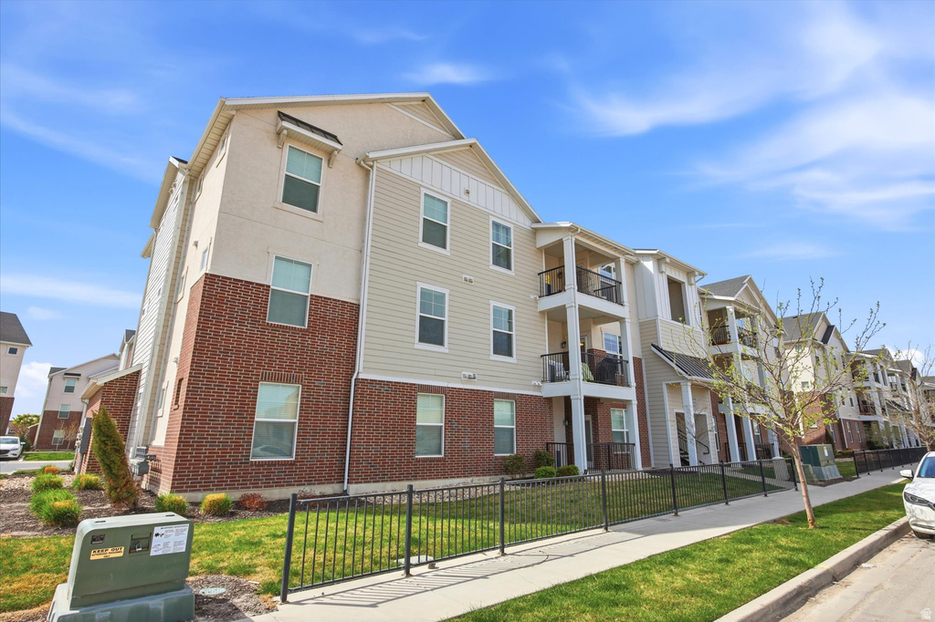 3696 W 1850 N #Q304 Lehi, UT 84043