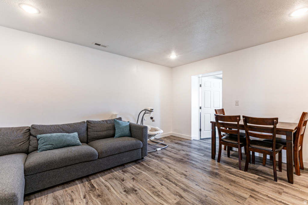 2324 W CHATEAU DR Roy, UT 84067