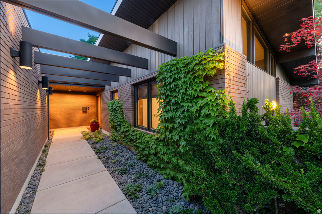 2250 E 1700 S Salt Lake City, UT 84108