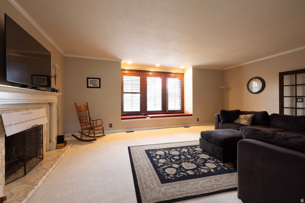 1572 N STAYNER DR Farmington, UT 84025