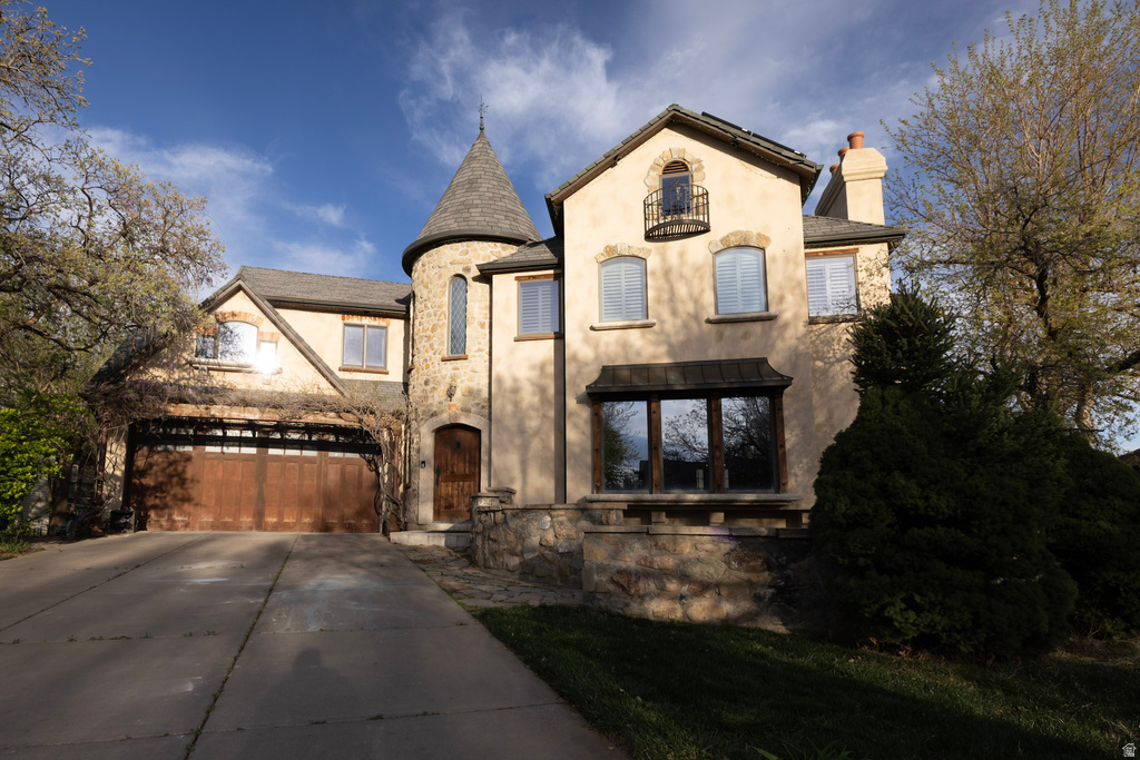 1572 N STAYNER DR Farmington, UT 84025