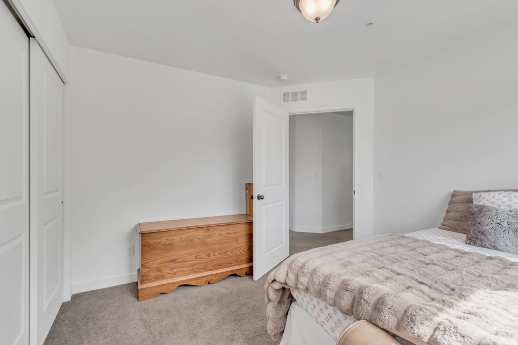 7649 S LIND LN Midvale, UT 84047