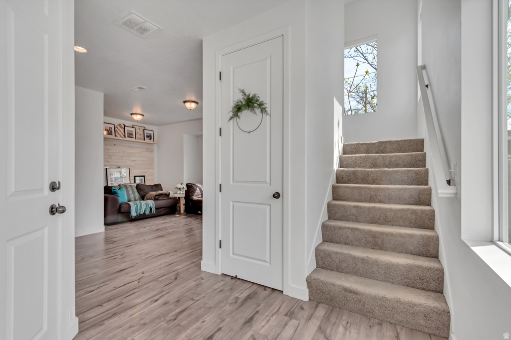 7649 S LIND LN Midvale, UT 84047