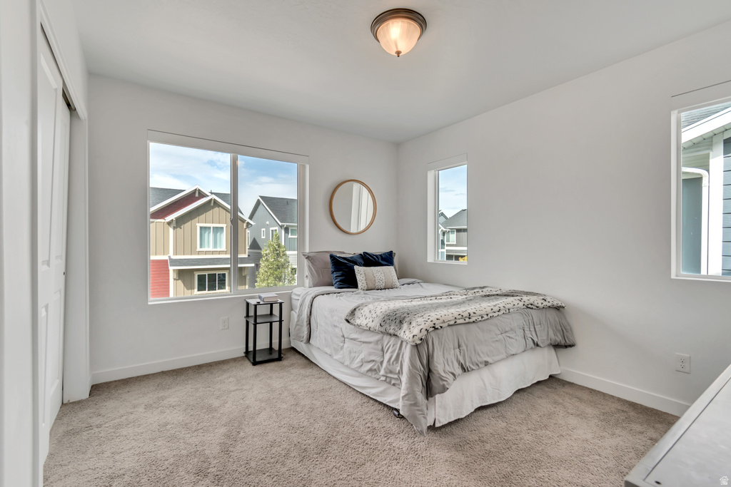 7649 S LIND LN Midvale, UT 84047