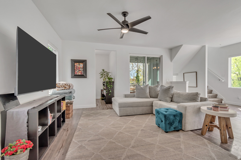 7649 S LIND LN Midvale, UT 84047