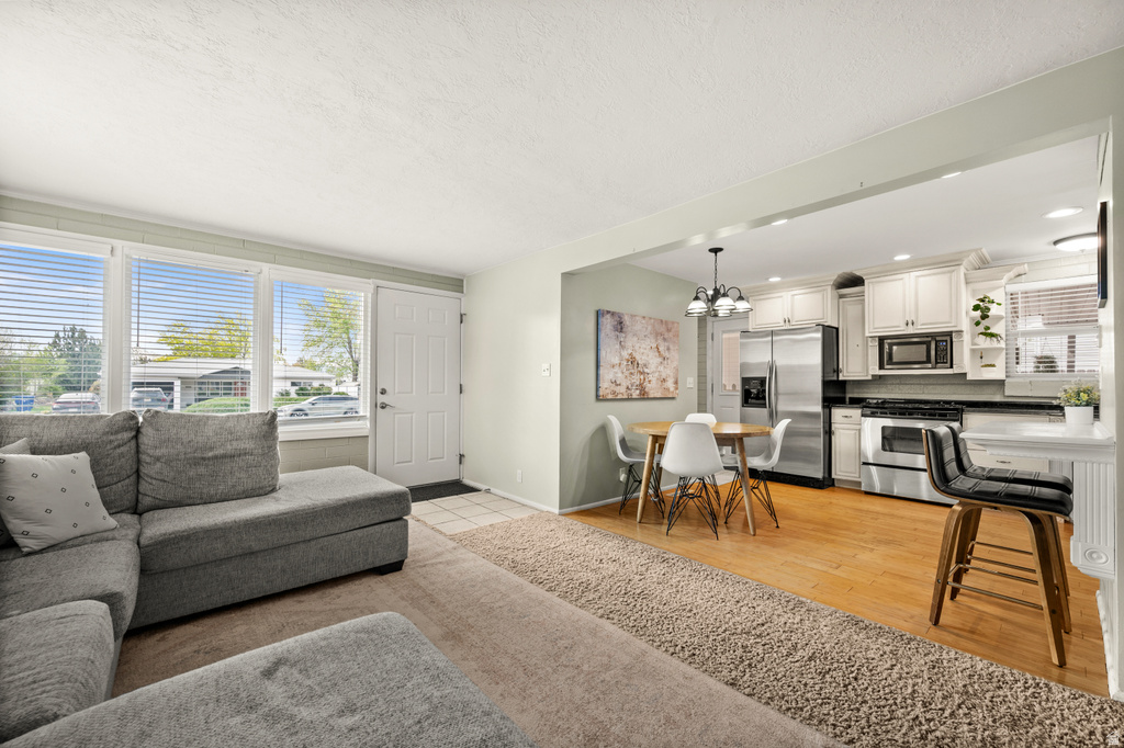 8501 S 1475 E Sandy, UT 84093