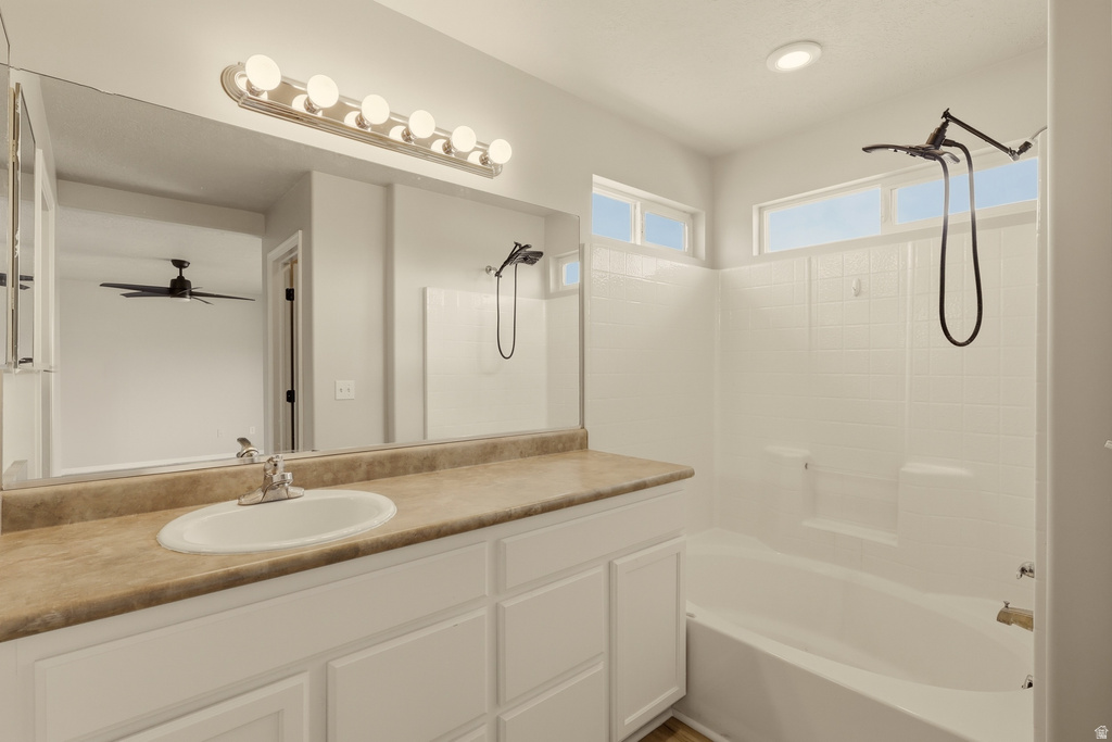 449 E APPLE BLOSSOM DR Pleasant Grove, UT 84062