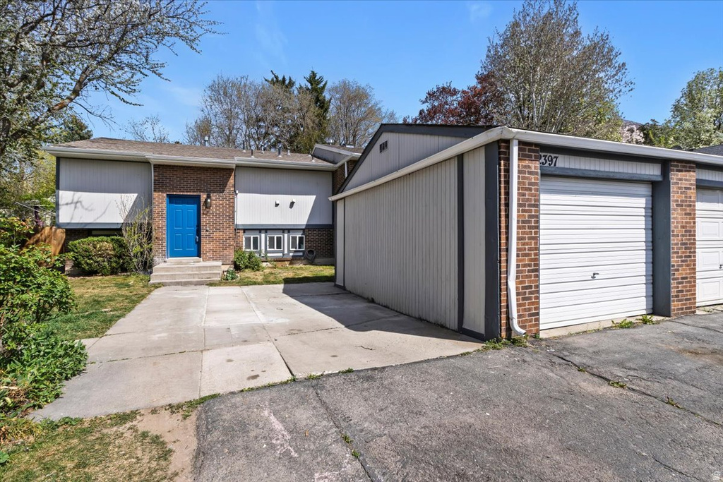 2397 E BOYES ST Holladay, UT 84117