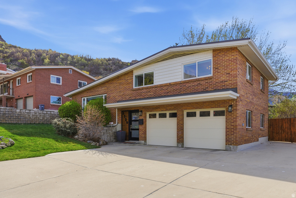 3720 E YOSEMITE DR Salt Lake City, UT 84109
