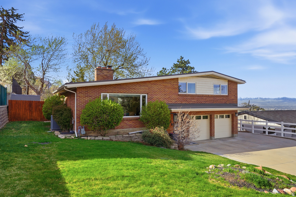 3720 E YOSEMITE DR Salt Lake City, UT 84109