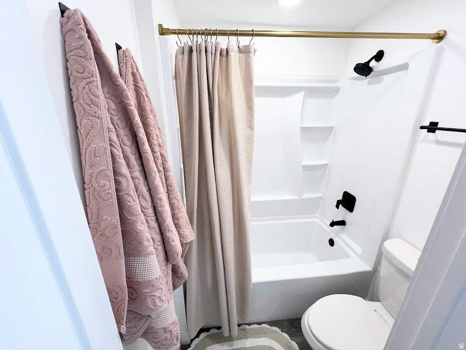 1448 E ESTRELLITA DR Sandy, UT 84093