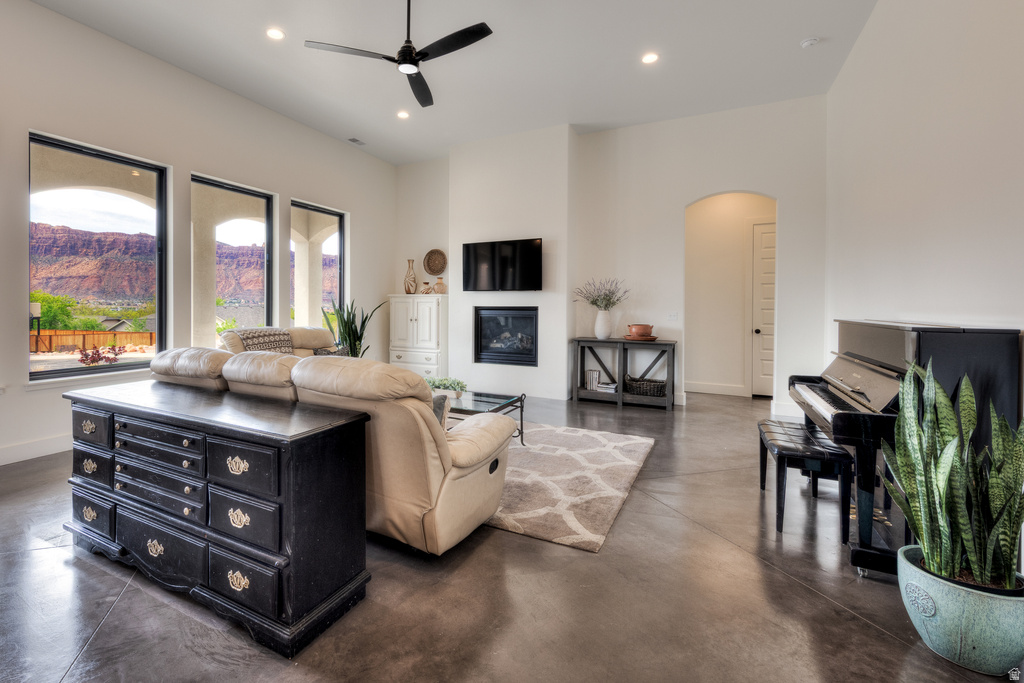 2211 CAMINO DEL CARNERO Moab, UT 84532