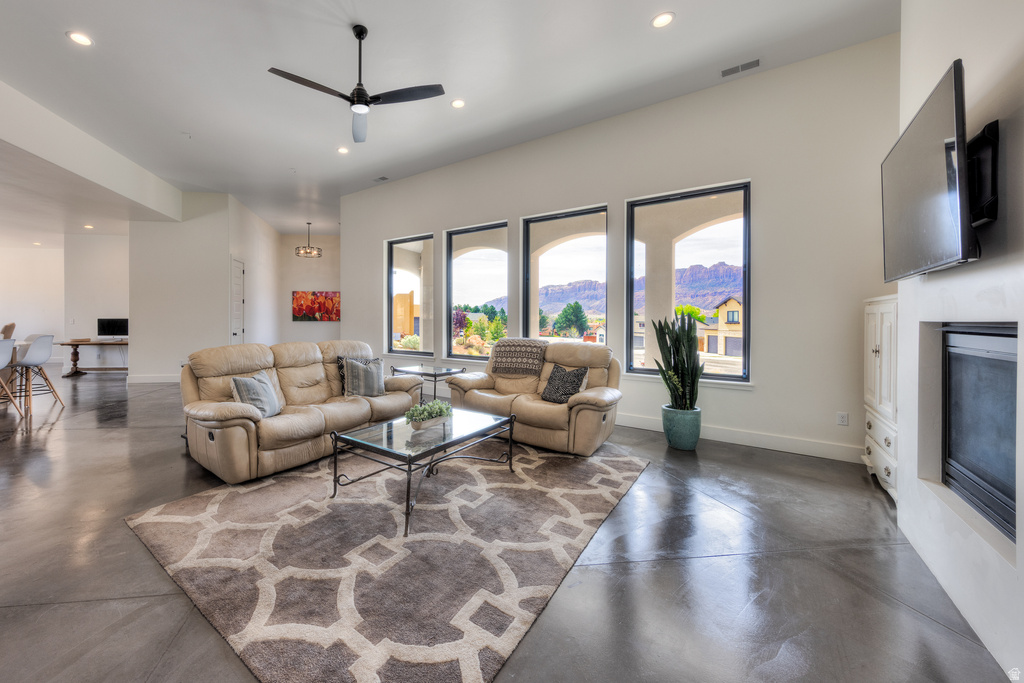 2211 CAMINO DEL CARNERO Moab, UT 84532