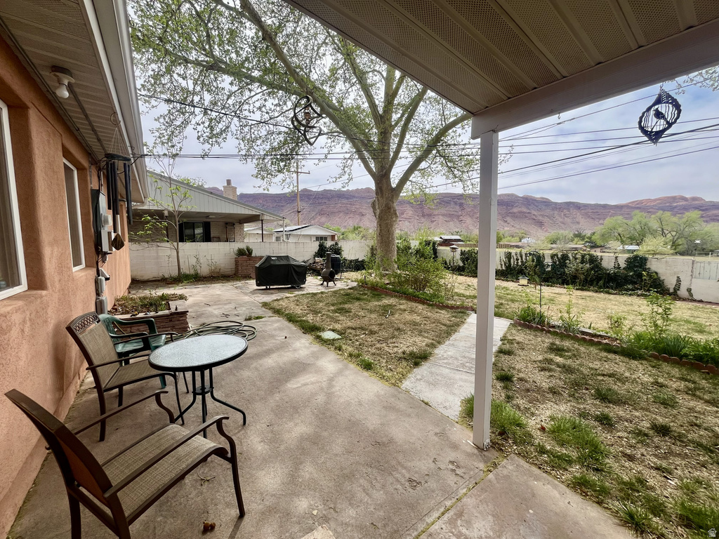 384 TUSHER ST Moab, UT 84532