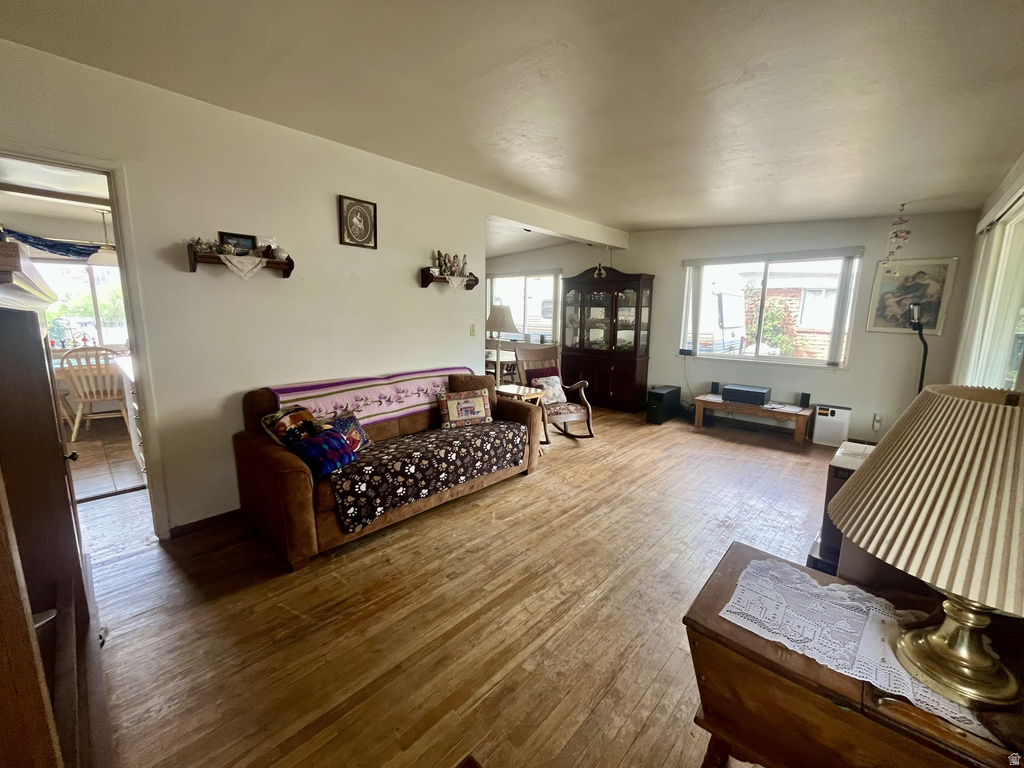 384 TUSHER ST Moab, UT 84532