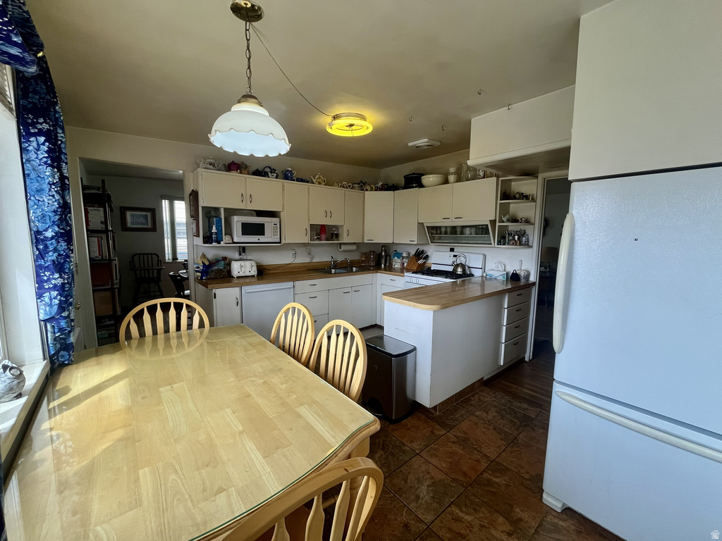 384 TUSHER ST Moab, UT 84532