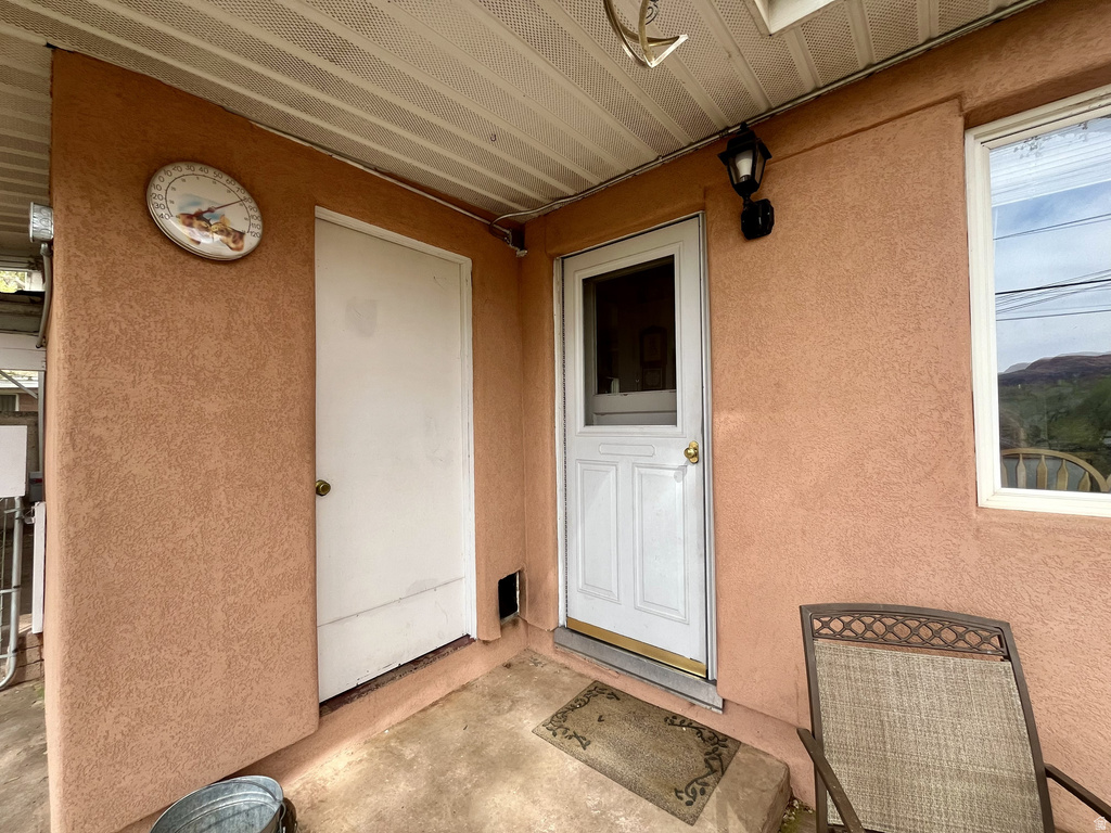 384 TUSHER ST Moab, UT 84532