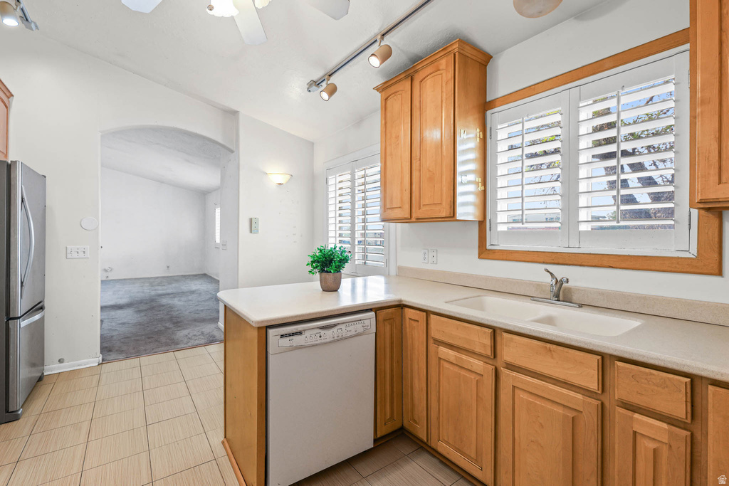 325 W PRINCETON DR Midvale, UT 84047