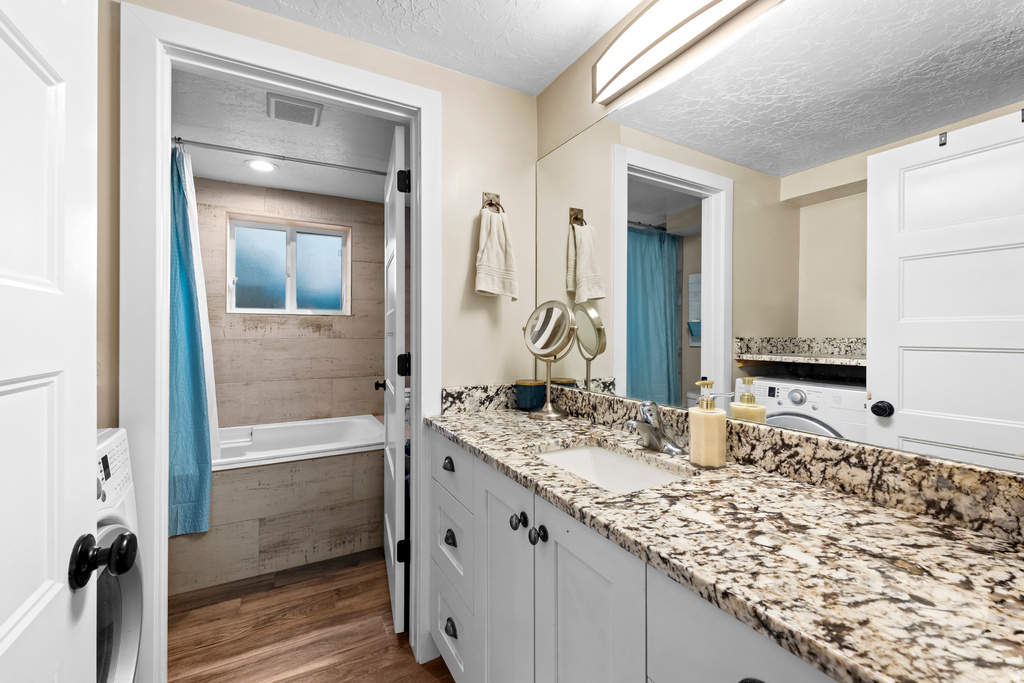 141 N 600 E Mapleton, UT 84664