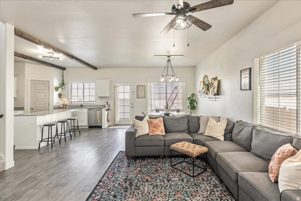 994 W OSPREY DR Stansbury Park, UT 84074