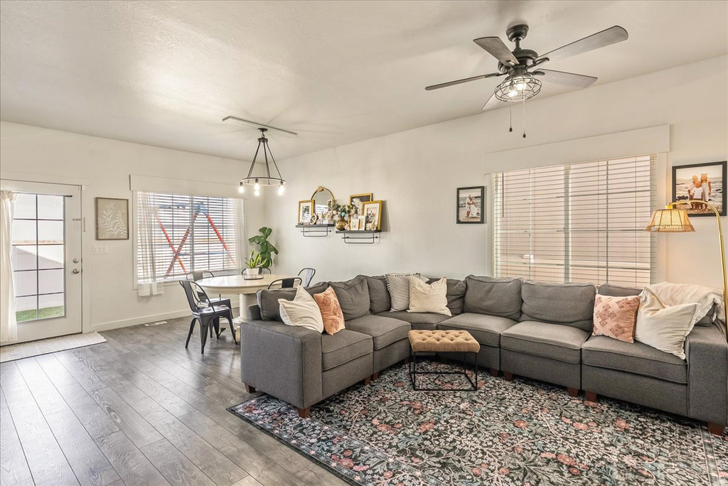 994 W OSPREY DR Stansbury Park, UT 84074