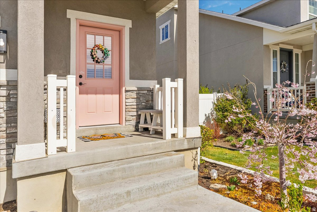 994 W OSPREY DR Stansbury Park, UT 84074