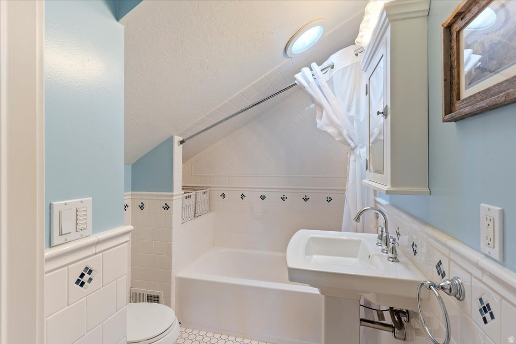 42 W CENTER ST Kaysville, UT 84037