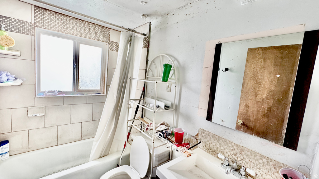 959 THREE POINT AVE Logan, UT 84321