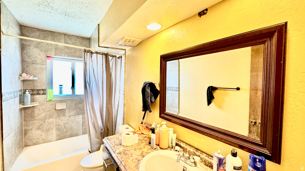 959 THREE POINT AVE Logan, UT 84321